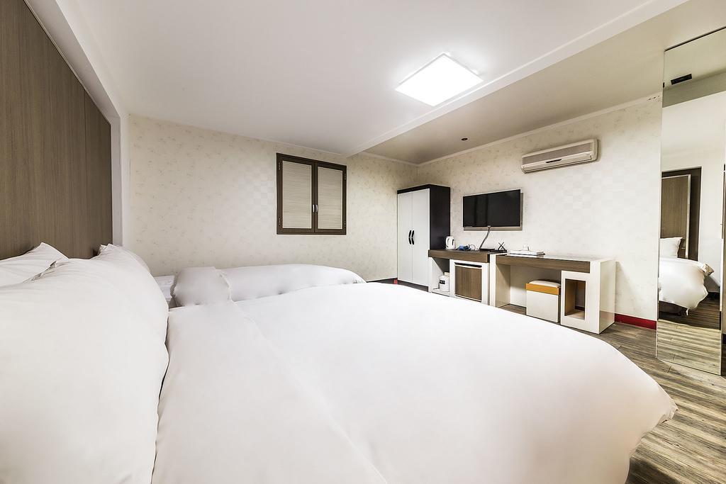 Hotel Tate ซูวอน ภายนอก รูปภาพ