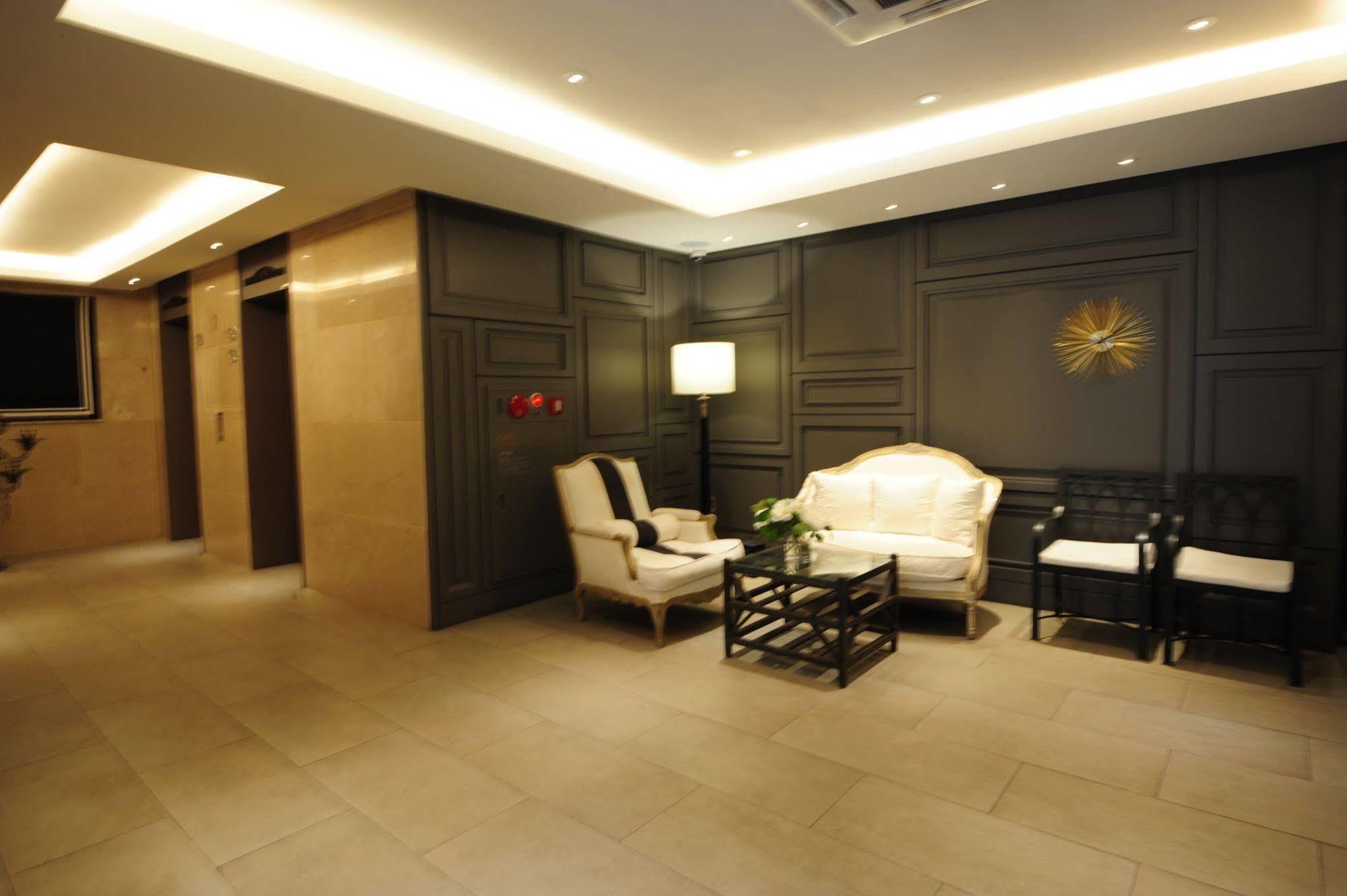 Hotel Tate ซูวอน ภายนอก รูปภาพ